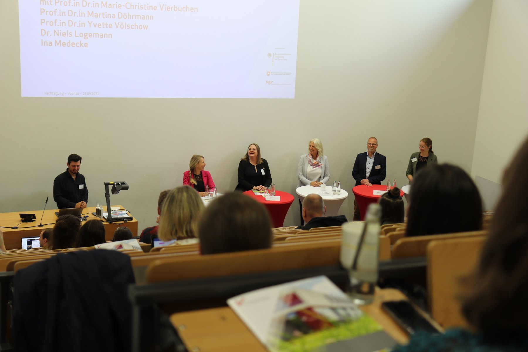 Wie kann guter inklusiver Unterricht in einer digital geprägten Welt gestaltet werden? Podiumsdiskussion im Rahmen der BRIDGES-Abschlusstagung
