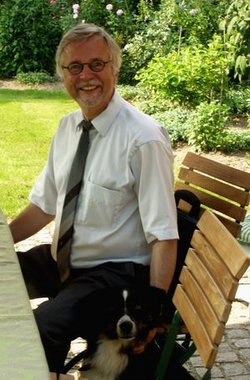 Profilbild von Herrn emeritierter Hochschulprofessor Doktor Bernd Ulrich Hucker
