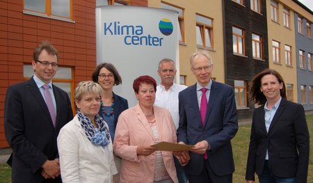 Trafen sich in Werlte: Der Stadtdirektor von Werlte und die Klimaschutzmanagerin Naturstandpunkt Hümmling mit den Verantwortlichen des 3 N Kompetenzzentrum e.V. und der Universität Vechta Trafen sich in Werlte: Der Stadtdirektor von Werlte und die Klimaschutzmanagerin Naturstandpunkt Hümmling mit den Verantwortlichen des 3 N Kompetenzzentrum e.V. und der Universität Vechta