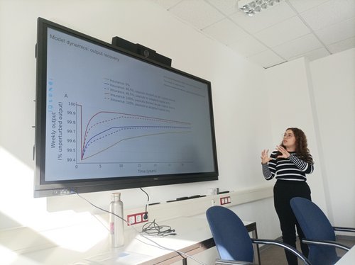 Präsentation von Nour Bou Salman beim 7. VISTRA-Nachwuchstreffen am 8. April 2026