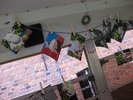 Sommerakademie Design & Kunst 2019 – Ausstellung der Ergebnisse Fotografien der Teilnehmenden werden in einer Reihe an einer Wäscheleine hängend präsentiert.