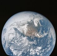Die Erde aus der Sicht eines Astronauten betrachtet