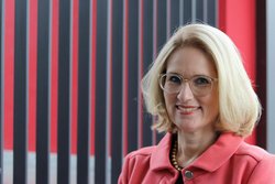 Prof.in Dr.in Claudia Garnier Profilbild von Frau Professorin Doktorin Claudia Garnier