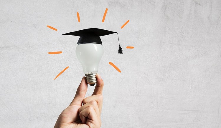 Weiterbildung (Sergey Nivens/AdobeStock)
