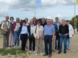 Die Exkursionsgruppe am Dümmer (Foto aufgenommen und zur Verfügung gestellt von J. Eisleb)