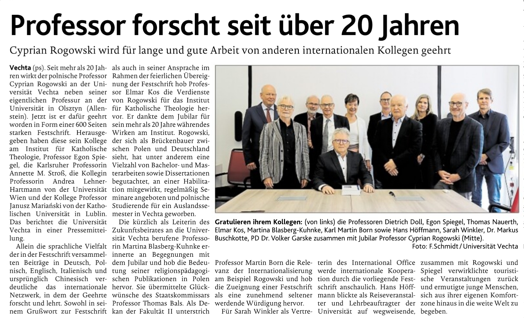 Festschriftübergabe an Professor Cyprian Rogowski