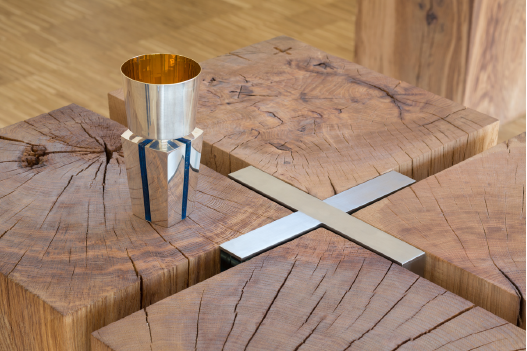 Altar mit Kelch