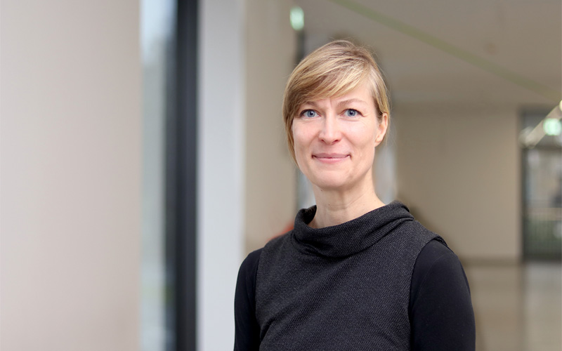 Prof. Dr. Annekatrin Bock Wer transformiert hier was? – Lernbüros als Motor für Schultransformation