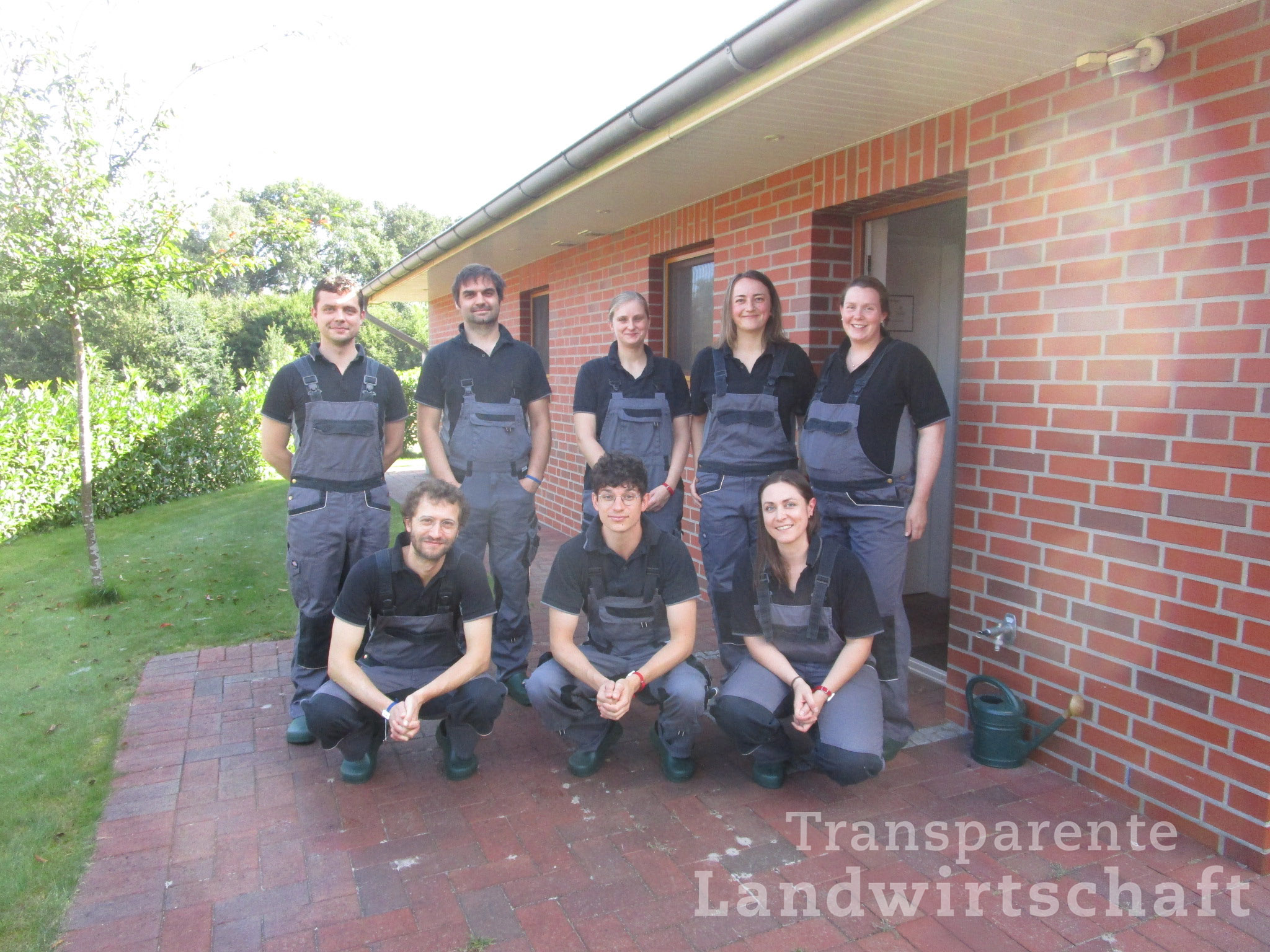 Einblicke in die Landwirtschaft erleben: Transdisziplinäre Besuchergruppe besichtigt Hot Schmies im Rahmen der Initiative „Transparente Landwirtschaft“ der Goldschmaus Gruppe