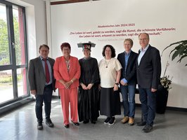 Erfolgreiche Disputation von Lena Beyer | Angebot-Nutzungs-Interaktionen auf dem Lernort Bauernhof in Dissertation systematisch untersucht