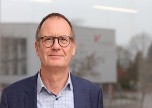 Foto Prof. Dr. Karl Martin Born